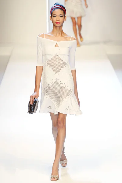 Look 50